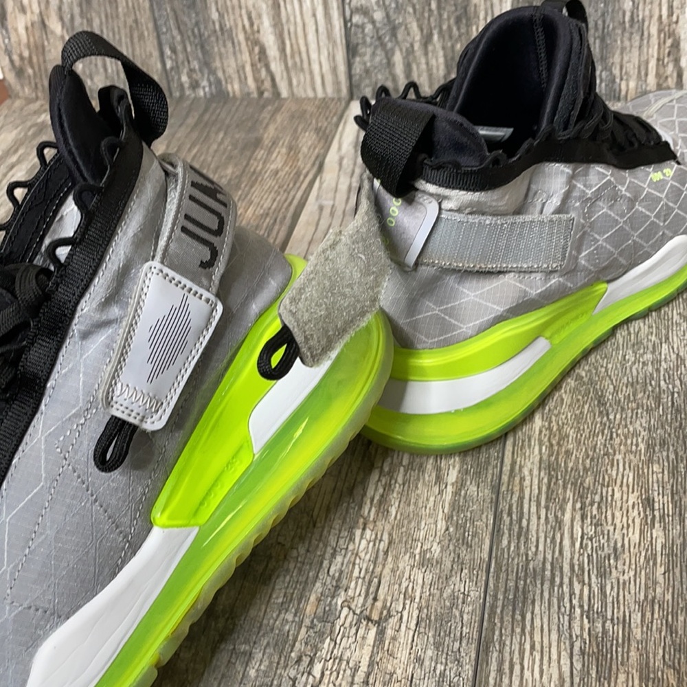 JORDAN PROTRO-MAX 720 shoes 9 - Picture 12 of 16